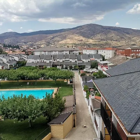 El Mirador Del Castañar * El Tiemblo